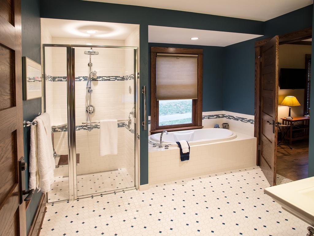 The Buckingham Inn Madison Zimmer foto
